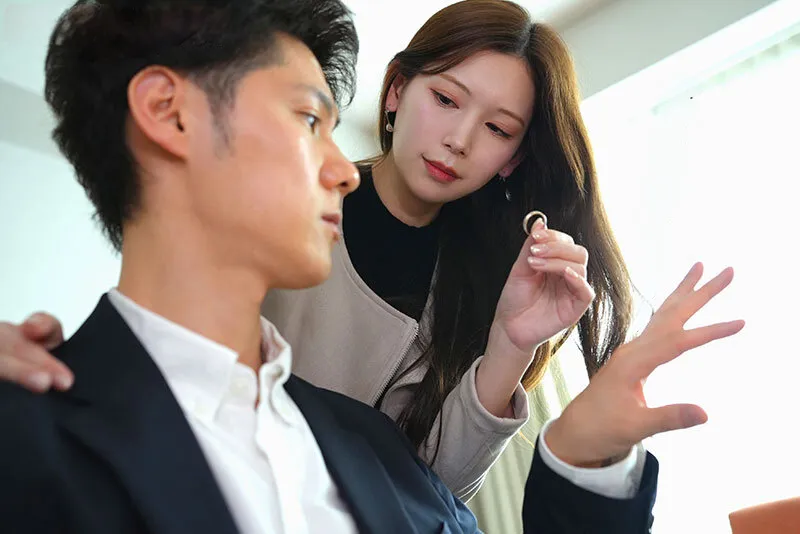 Bà xã đi đi chơi, anh xã ở nhà bị nhỏ em người vợ gạ phang không trượt phát nào